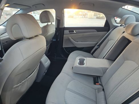Used 2016 Hyundai Sonata SE FWD image 8