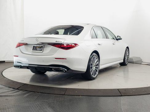 Used 2024 Mercedes-Benz S 580 4MATIC Sedan w/ AMG Line image 36