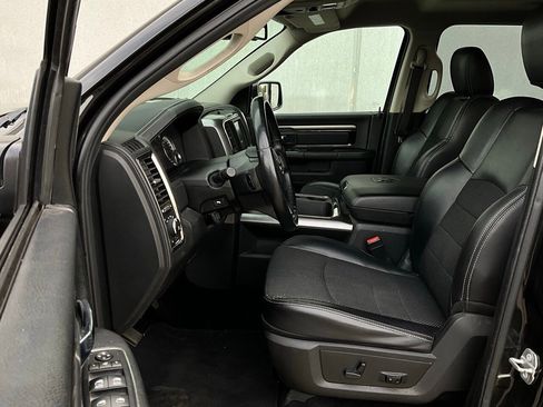 Used 2017 RAM 1500 Sport w/ Black Ram 1500 Sport Group image 11