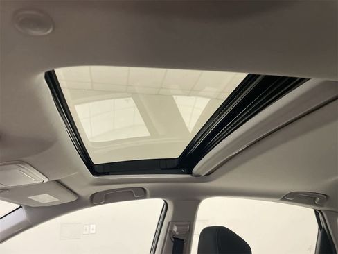 New 2025 Honda Accord SE image 3