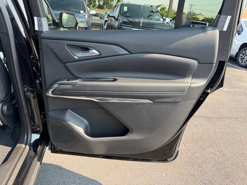 New 2026 Chevrolet Traverse LT w/ Driver Confidence Package FWD image 10