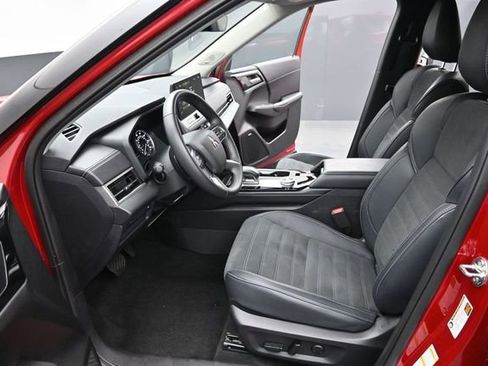 Used 2025 Mitsubishi Outlander SE FWD image 26