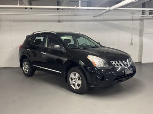 Used 2015 Nissan Rogue S w/ Convenience Package AWD/4WD image 10