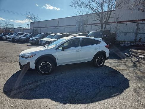 Used 2023 Subaru Crosstrek 2.0i image 8