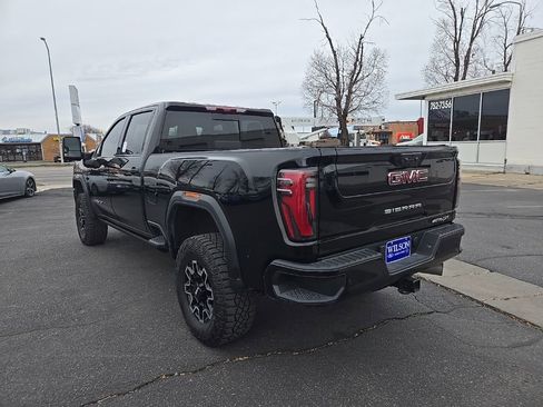 Used 2025 GMC Sierra 2500 AT4X image 7