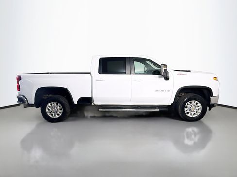 Used 2023 Chevrolet Silverado 2500 LT w/ Convenience Package image 11