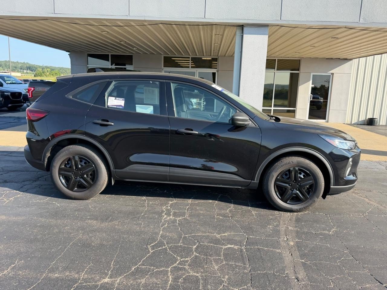 Certified 2023 Ford Escape AWD image 2