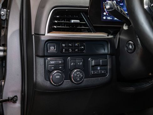Used 2025 Chevrolet Tahoe High Country w/ Sun And Tow Package AWD/4WD image 17