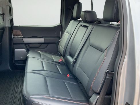 Used 2024 Ford F250 Lariat w/ Chrome Package AWD/4WD image 19