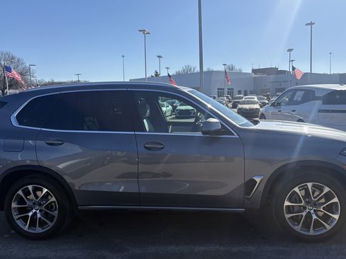 Used 2026 BMW X5 xDrive40i image 11