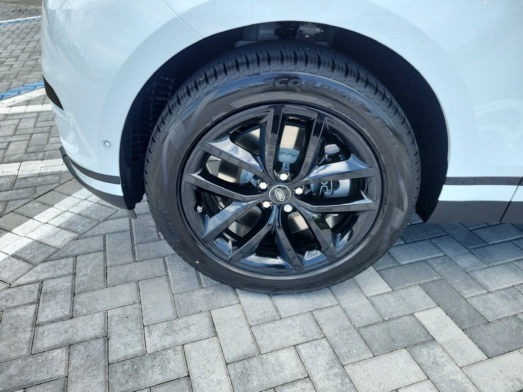 New 2026 Land Rover Range Rover Velar S AWD/4WD image 13