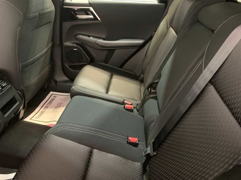 New 2025 Mitsubishi Outlander ES image 5