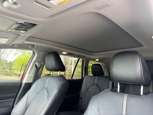 Used 2024 Toyota Grand Highlander Platinum image 25