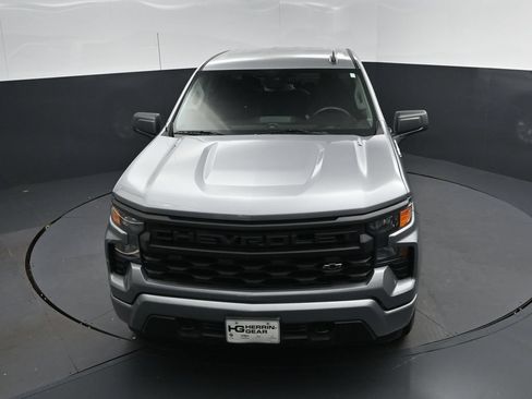 Used 2025 Chevrolet Silverado 1500 Custom w/ LPO, Dark Essentials Package RWD image 18
