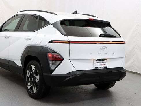 Used 2024 Hyundai Kona SEL w/ Convenience Package FWD image 7