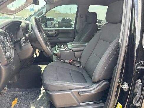 Used 2021 Chevrolet Silverado 2500 Custom w/ Custom Value Package AWD/4WD image 11
