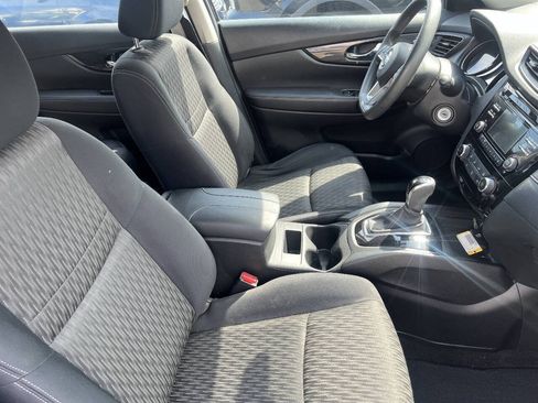 Used 2017 Nissan Rogue S AWD/4WD image 11
