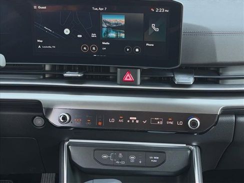 New 2026 Kia Carnival SX w/ SX Dark Edition Package FWD image 18