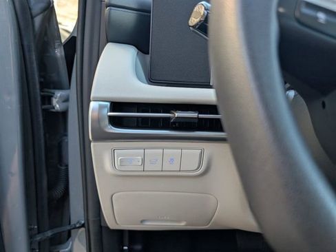 Used 2025 Hyundai Tucson SEL image 11