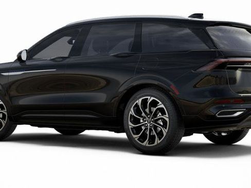 New 2025 Lincoln Nautilus Reserve image 24