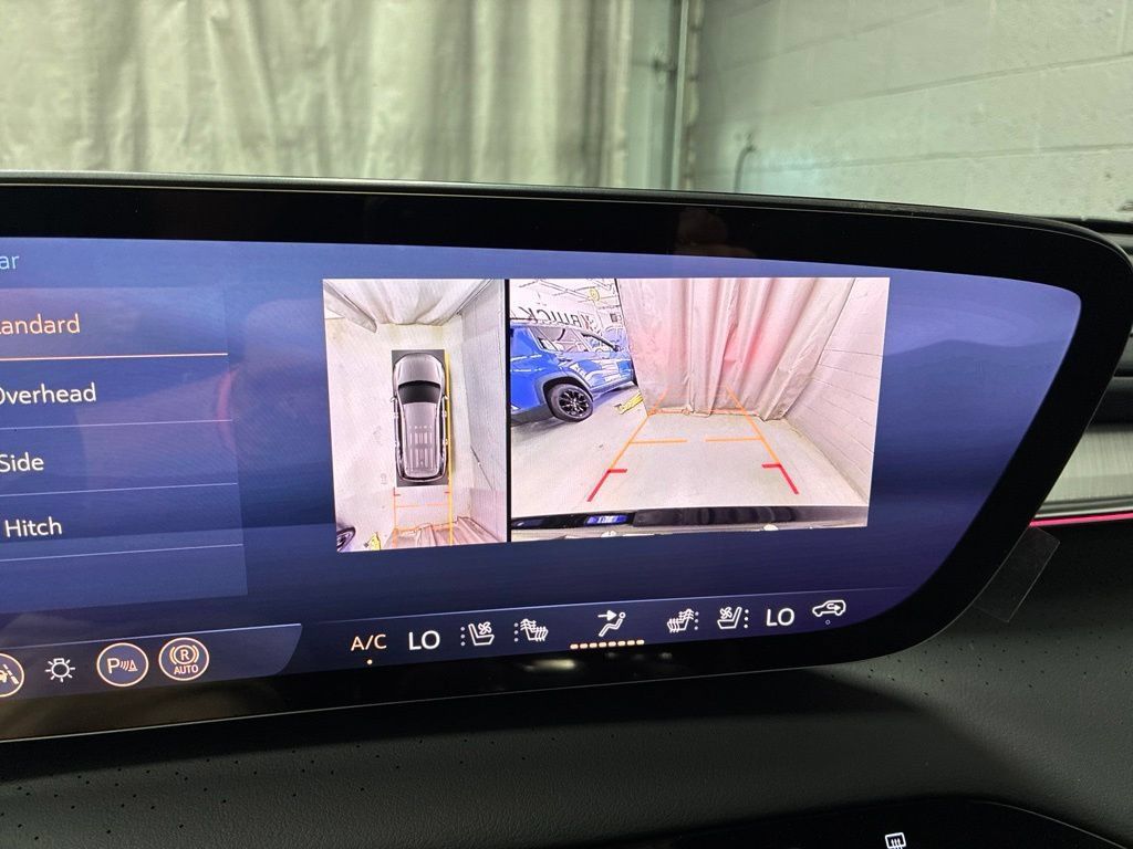 New 2027 Buick Enclave Avenir FWD image 26