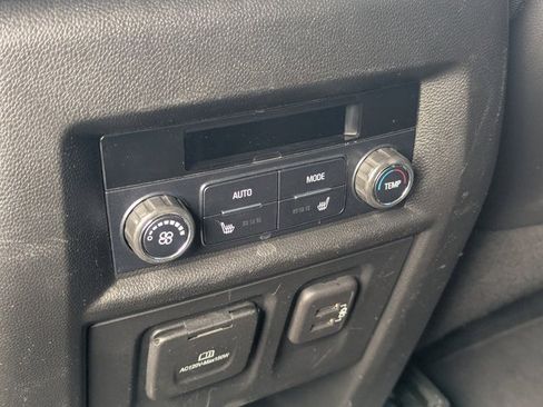 Used 2020 Chevrolet Traverse Premier w/ Redline Edition image 30