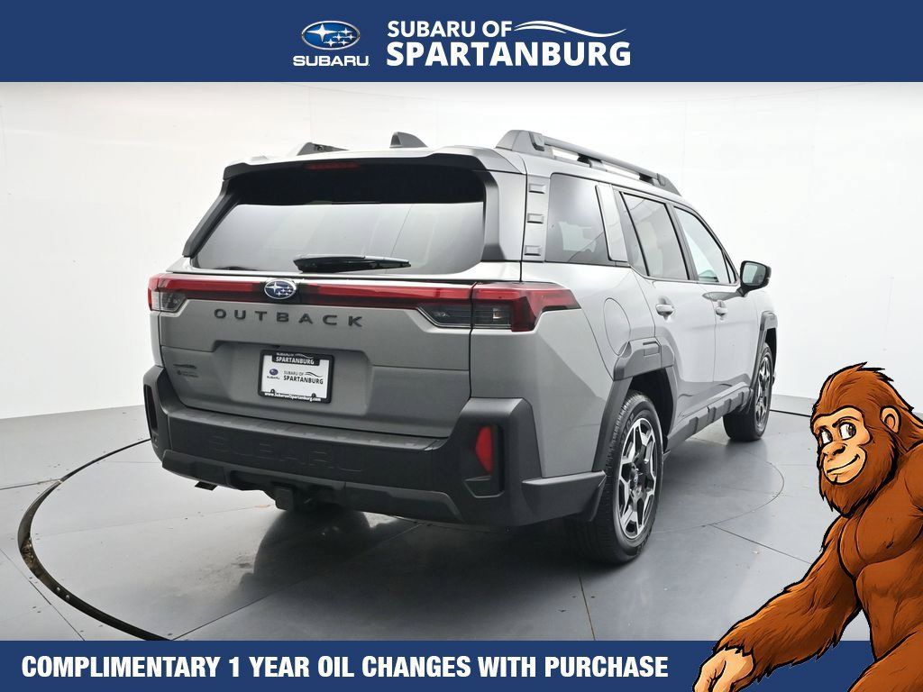 Used 2026 Subaru Outback Touring AWD/4WD image 8