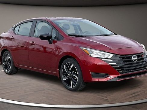New 2025 Nissan Versa SR w/ Trunk Package image 2