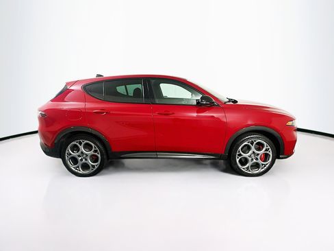 Used 2024 Alfa Romeo Tonale Veloce AWD/4WD image 10