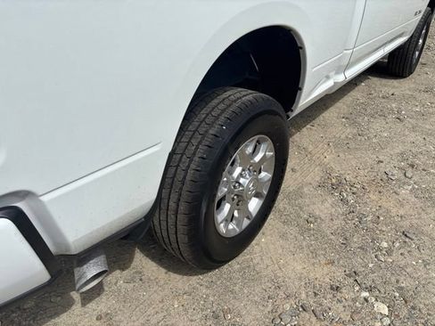 Used 2024 RAM 2500 Laramie w/ Safety Group AWD/4WD image 11
