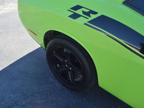 Used 2015 Dodge Challenger R/T Plus image 9