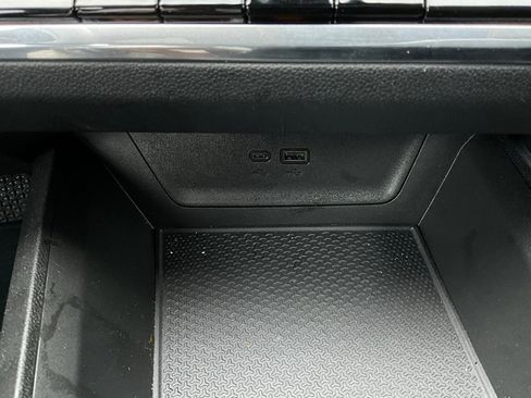 Used 2025 Chevrolet Equinox LT image 22