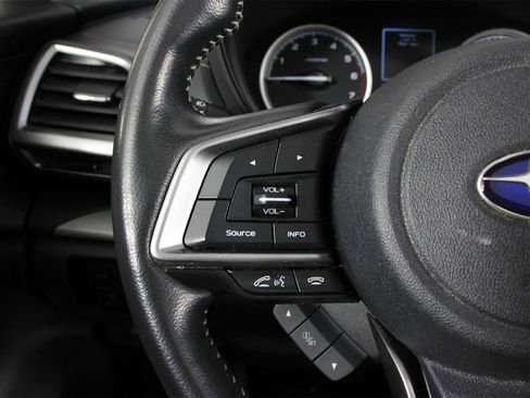 Used 2020 Subaru Forester Limited image 14