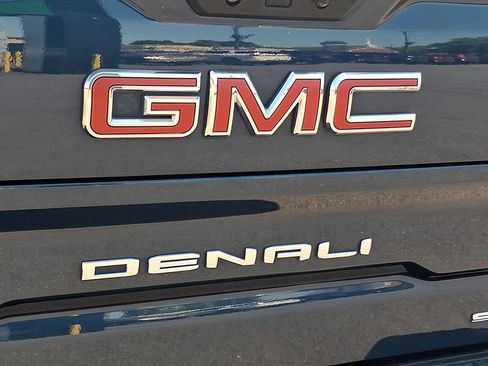 Used 2022 GMC Sierra 1500 Denali w/ Denali Reserve Package AWD/4WD image 31