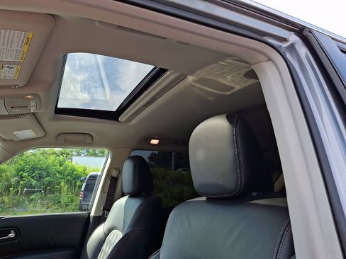 Used 2024 Nissan Armada Platinum w/ Captain's Chairs Package AWD/4WD image 17