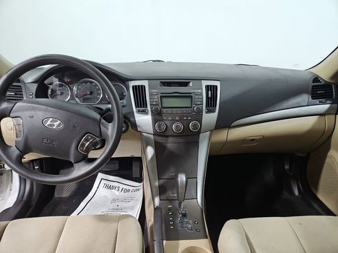 Used 2010 Hyundai Sonata GLS image 13