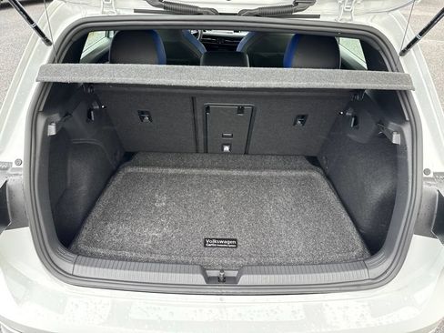 Certified 2024 Volkswagen Golf R AWD/4WD image 11
