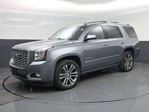 Used 2018 GMC Yukon Denali w/ Denali Ultimate Package AWD/4WD image 9