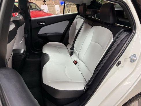 Used 2017 Toyota Prius Four Touring w/ Premium Convenience Package FWD image 27
