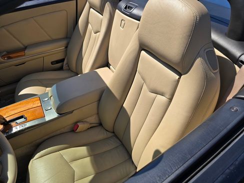 Used 2007 Cadillac XLR RWD image 42