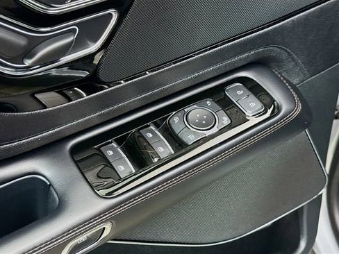 Used 2023 Lincoln Aviator Reserve w/ Equipment Group 201A image 18