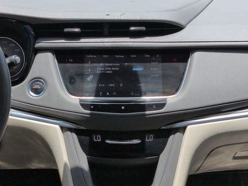 Used 2021 Cadillac XT5 Premium Luxury AWD/4WD image 17
