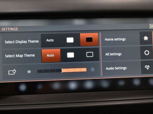 Used 2020 Land Rover Discovery Landmark AWD/4WD image 26