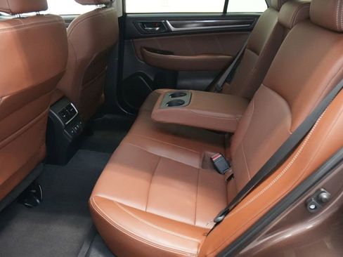 Used 2019 Subaru Outback 3.6R Touring image 26