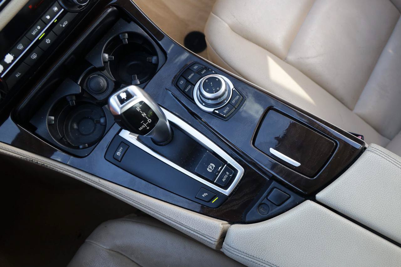 Used 2011 BMW 528i Sedan RWD image 35