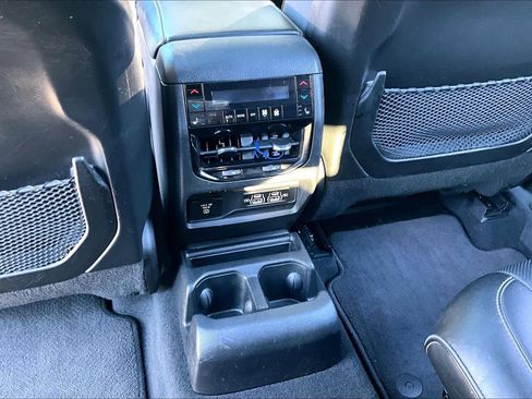 Used 2023 Jeep Grand Cherokee L Overland w/ Advanced Protech Group III image 35