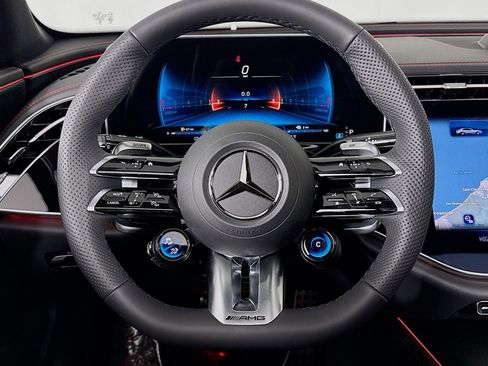 New 2026 Mercedes-Benz E 53 AMG e 4MATIC Sedan image 17