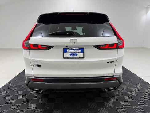 Used 2025 Honda CR-V Sport image 8