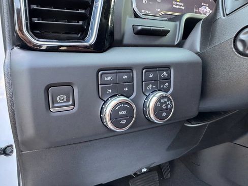 Certified 2024 GMC Sierra 1500 Denali Ultimate AWD/4WD image 15