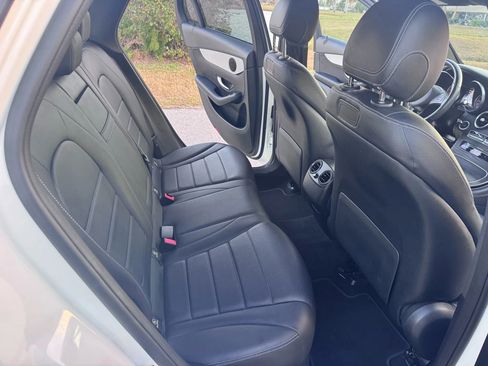 Used 2019 Mercedes-Benz GLC 300 image 14